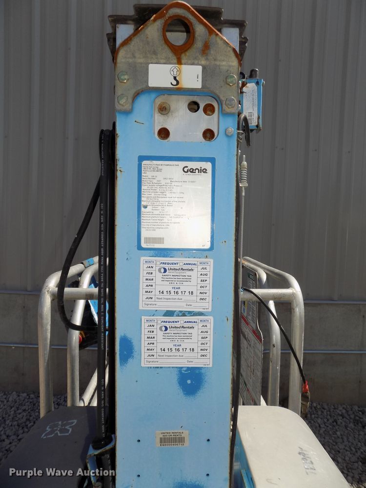 image for item DG2423 2007 Genie GR20 vertical lift