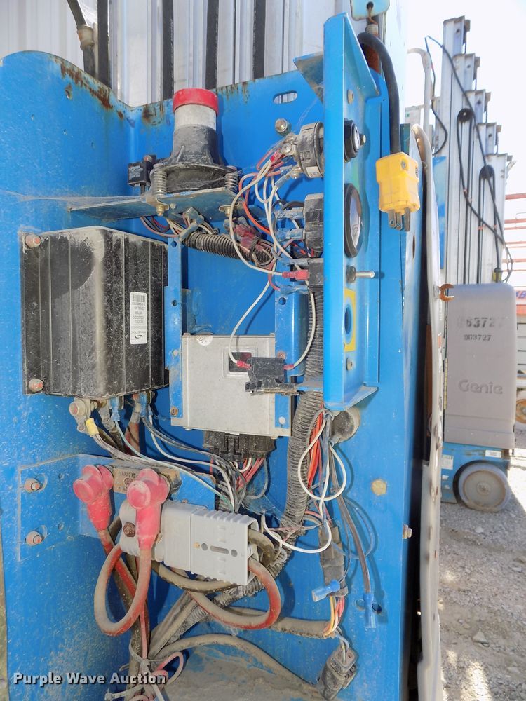 image for item DG2423 2007 Genie GR20 vertical lift