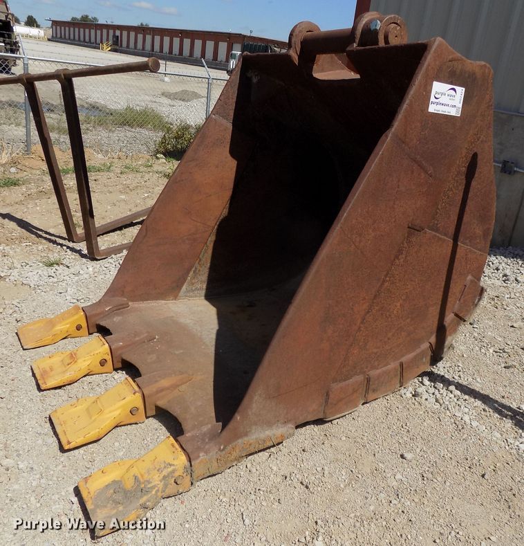 image for item DG2424 Hitachi 48"W bucket