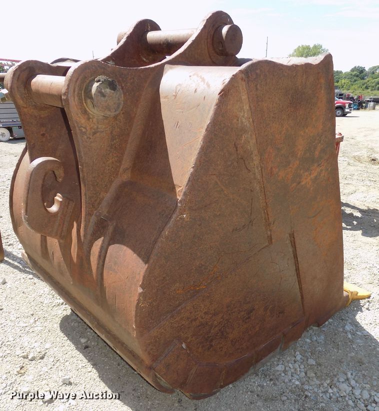 image for item DG2424 Hitachi 48"W bucket