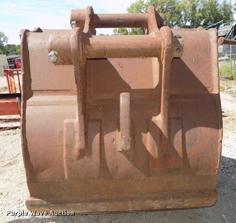 image for item DG2424 Hitachi 48"W bucket