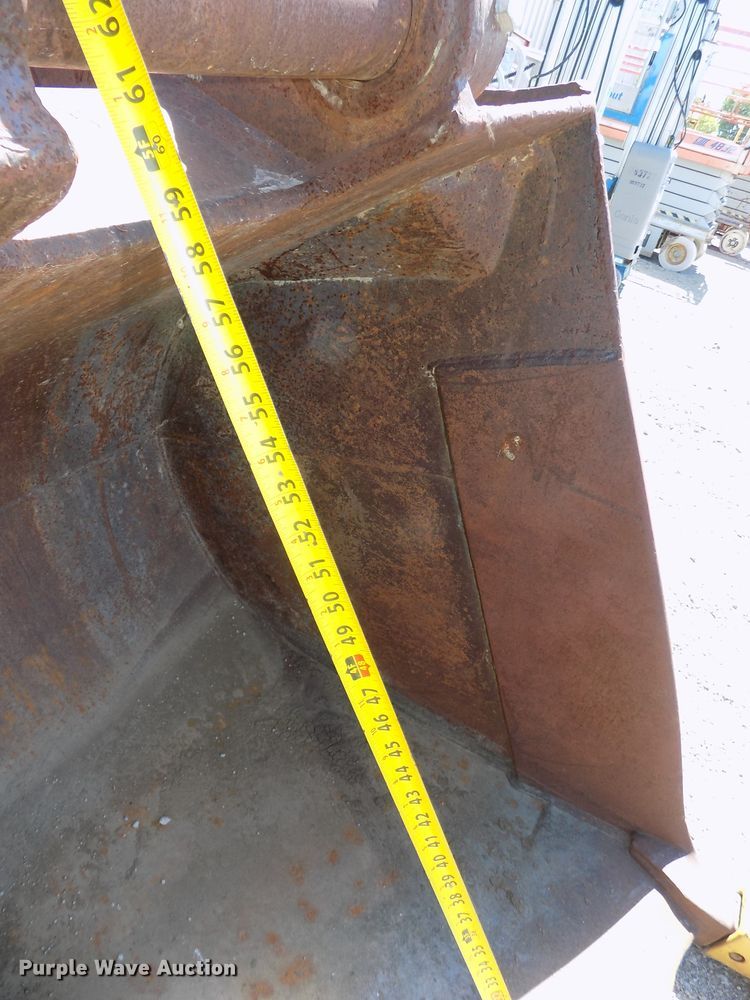 image for item DG2424 Hitachi 48"W bucket