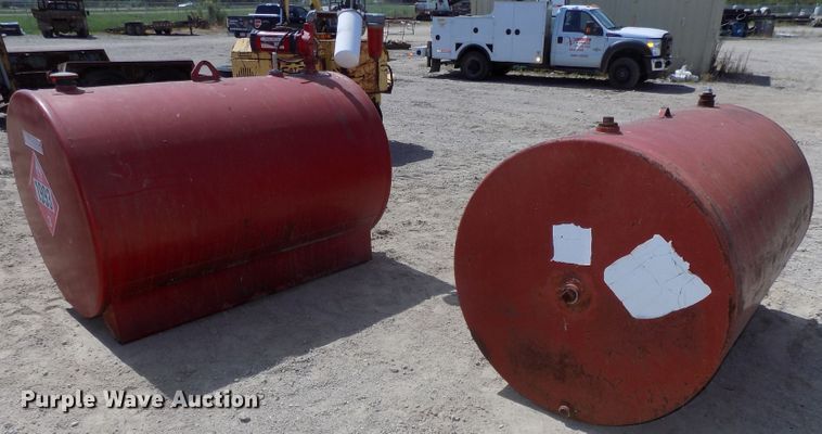 image for item DG2426 (2) fuel tanks