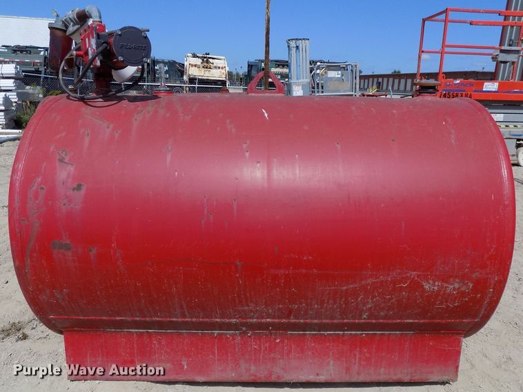 image for item DG2426 (2) fuel tanks