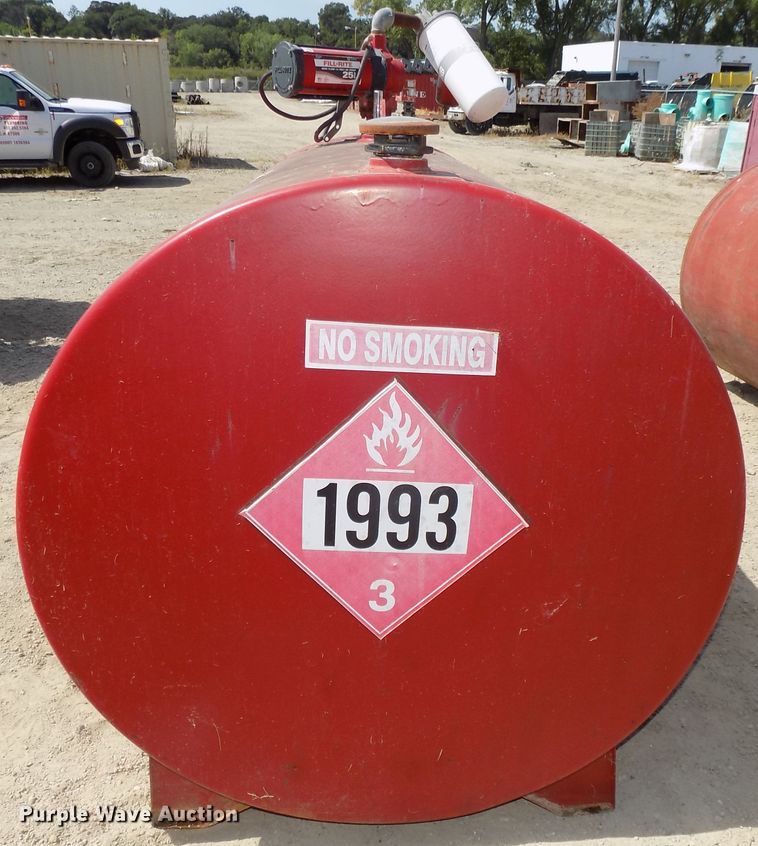 image for item DG2426 (2) fuel tanks