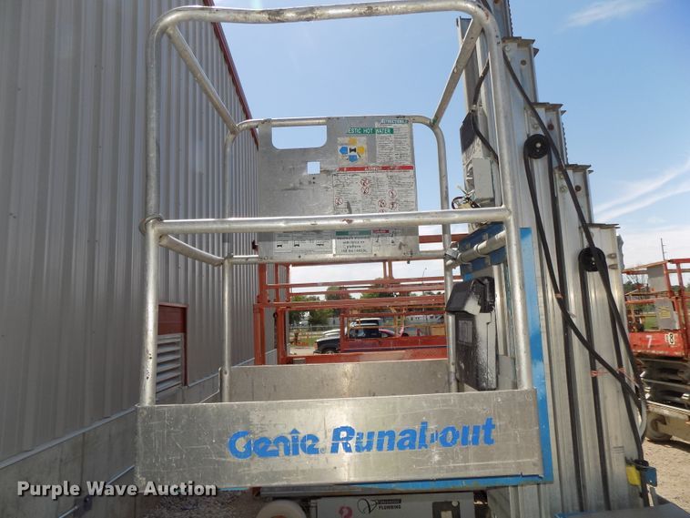 image for item DG2427 2007 Genie GR20 vertical lift