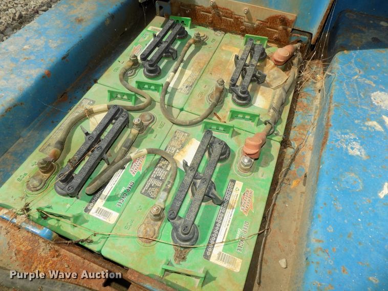 image for item DG2427 2007 Genie GR20 vertical lift