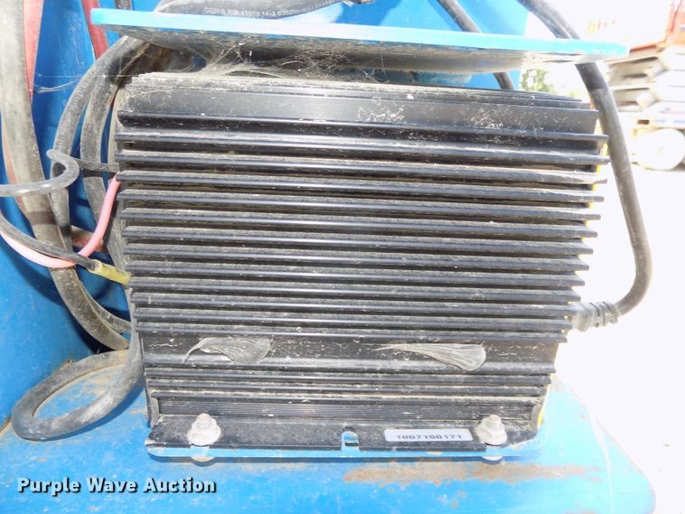 image for item DG2427 2007 Genie GR20 vertical lift