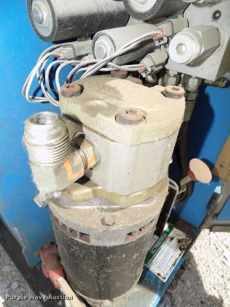 image for item DG2427 2007 Genie GR20 vertical lift