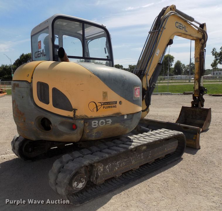 image for item DG2428 2006 Gehl G8003 RD mini excavator