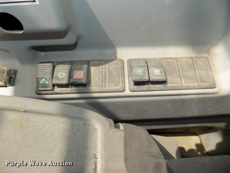 image for item DG2428 2006 Gehl G8003 RD mini excavator