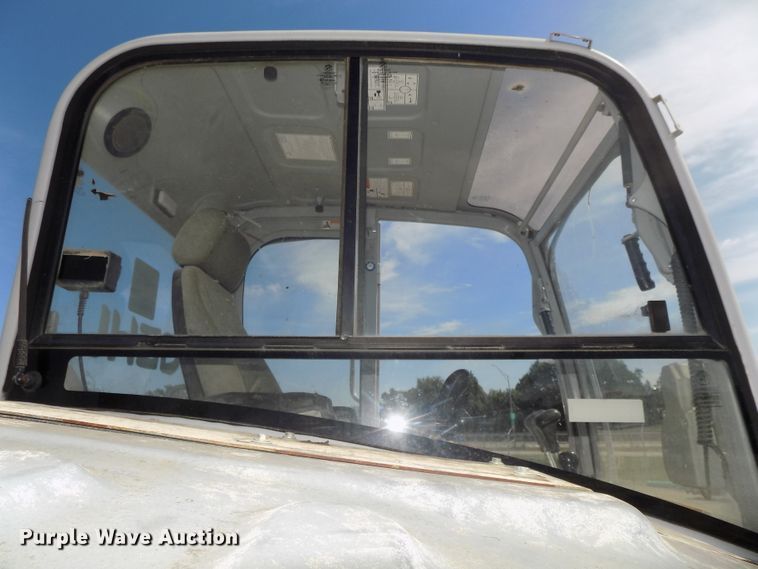 image for item DG2428 2006 Gehl G8003 RD mini excavator