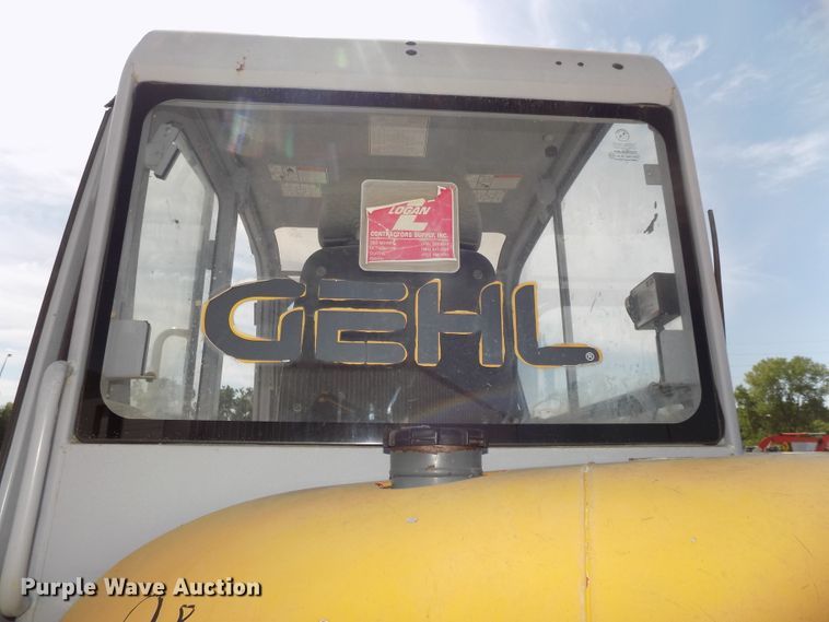 image for item DG2428 2006 Gehl G8003 RD mini excavator