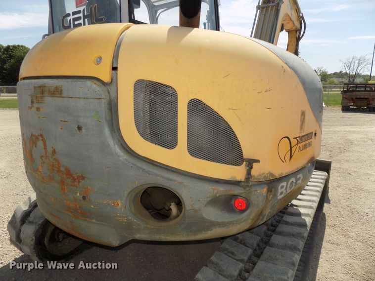 image for item DG2428 2006 Gehl G8003 RD mini excavator