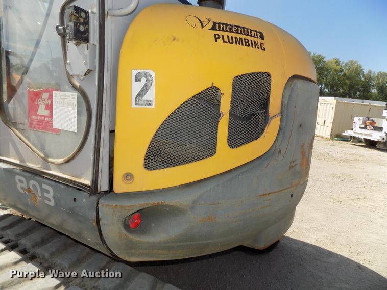 image for item DG2428 2006 Gehl G8003 RD mini excavator