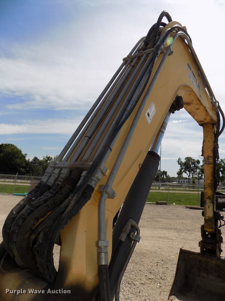 image for item DG2428 2006 Gehl G8003 RD mini excavator