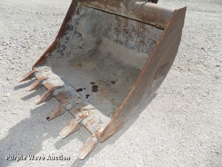 image for item DG2428 2006 Gehl G8003 RD mini excavator