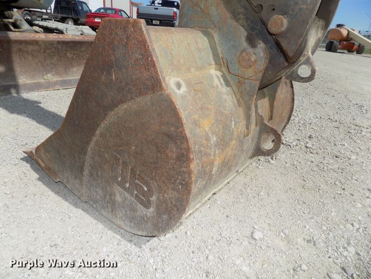 image for item DG2428 2006 Gehl G8003 RD mini excavator