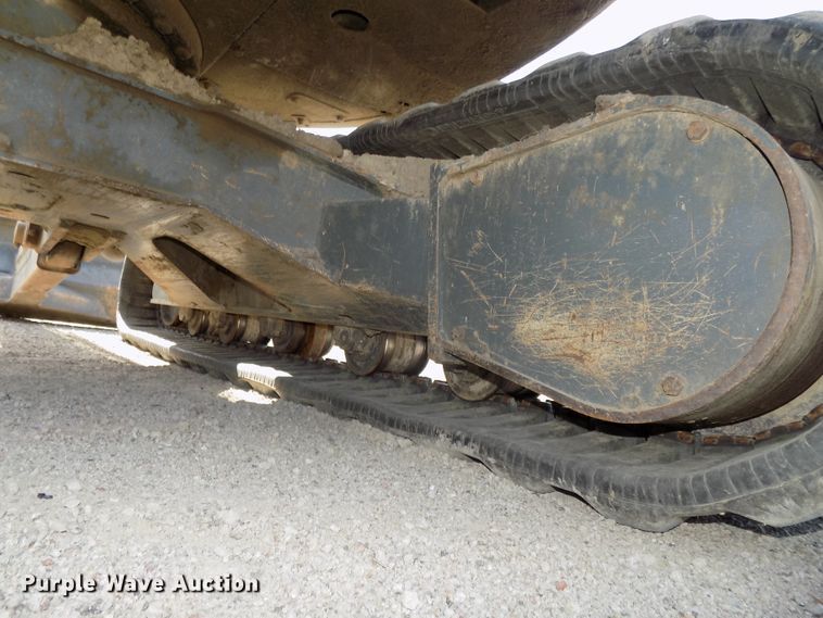 image for item DG2428 2006 Gehl G8003 RD mini excavator