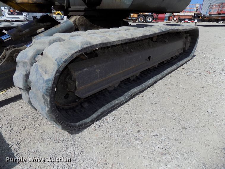 image for item DG2428 2006 Gehl G8003 RD mini excavator