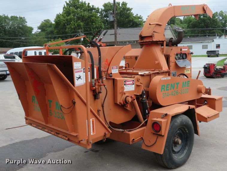 image for item DH1516 1995 Morbark 13 wood chipper