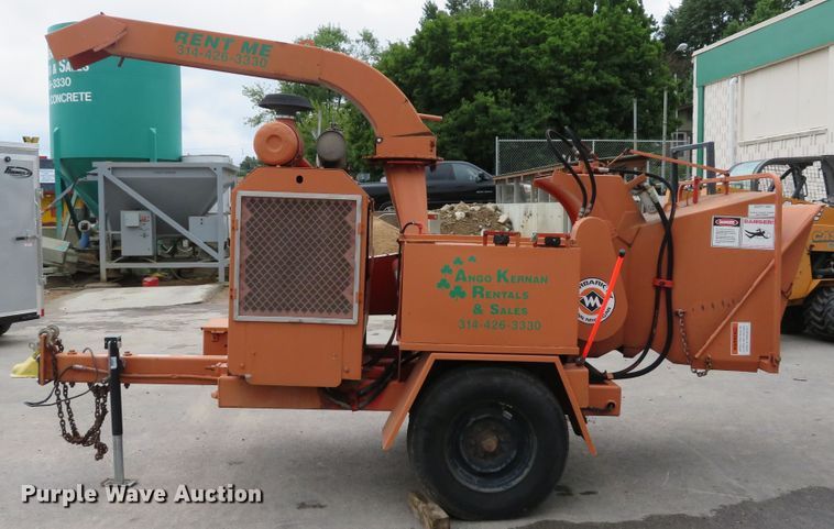 image for item DH1516 1995 Morbark 13 wood chipper