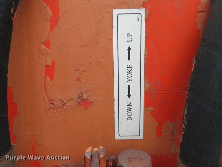 image for item DH1516 1995 Morbark 13 wood chipper