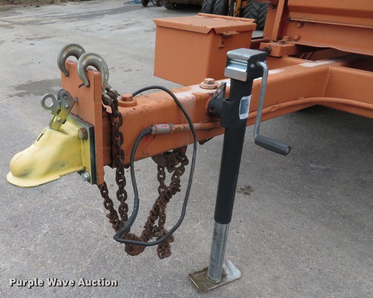 image for item DH1516 1995 Morbark 13 wood chipper