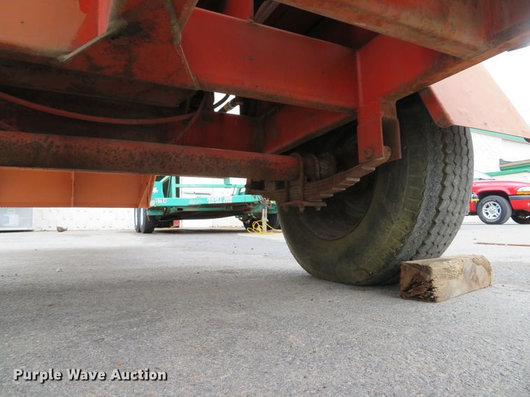 image for item DH1516 1995 Morbark 13 wood chipper