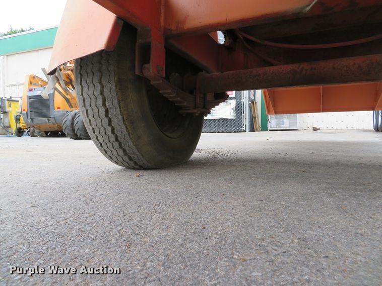 image for item DH1516 1995 Morbark 13 wood chipper