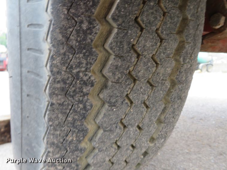 image for item DH1516 1995 Morbark 13 wood chipper