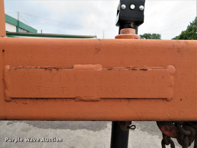 image for item DH1516 1995 Morbark 13 wood chipper