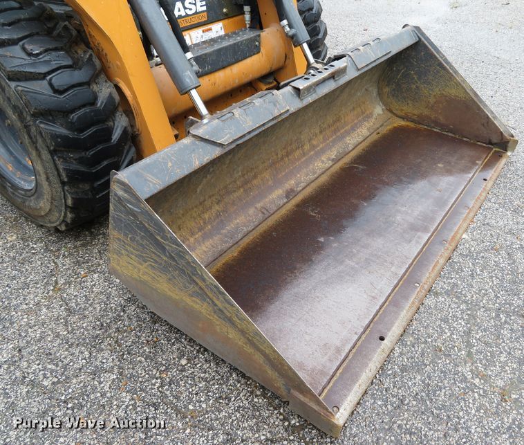 image for item DH1517 2017 Case SR175 skid steer