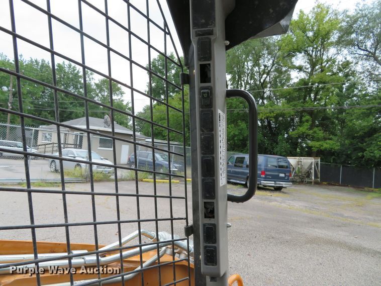 image for item DH1517 2017 Case SR175 skid steer