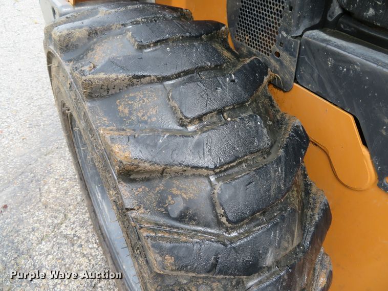 image for item DH1517 2017 Case SR175 skid steer