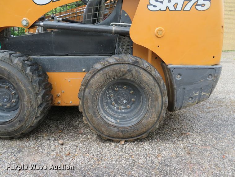 image for item DH1517 2017 Case SR175 skid steer