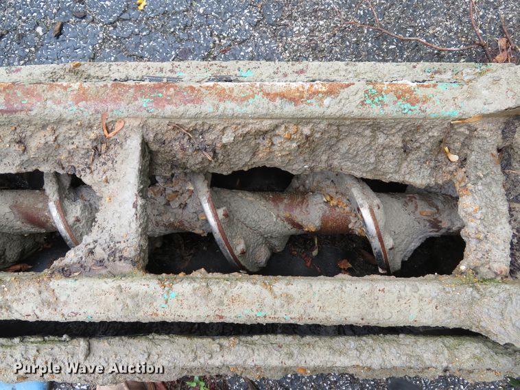 image for item DH1518 Trailer Haul concrete hopper