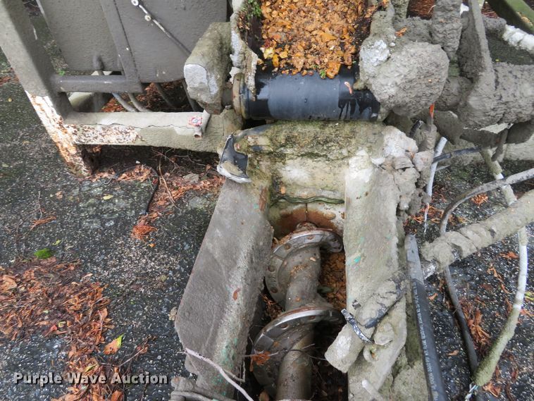 image for item DH1518 Trailer Haul concrete hopper