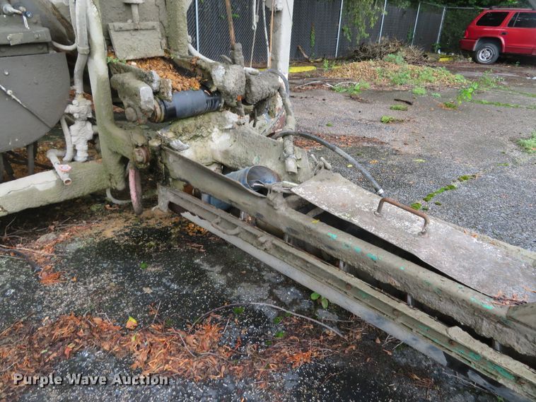 image for item DH1518 Trailer Haul concrete hopper