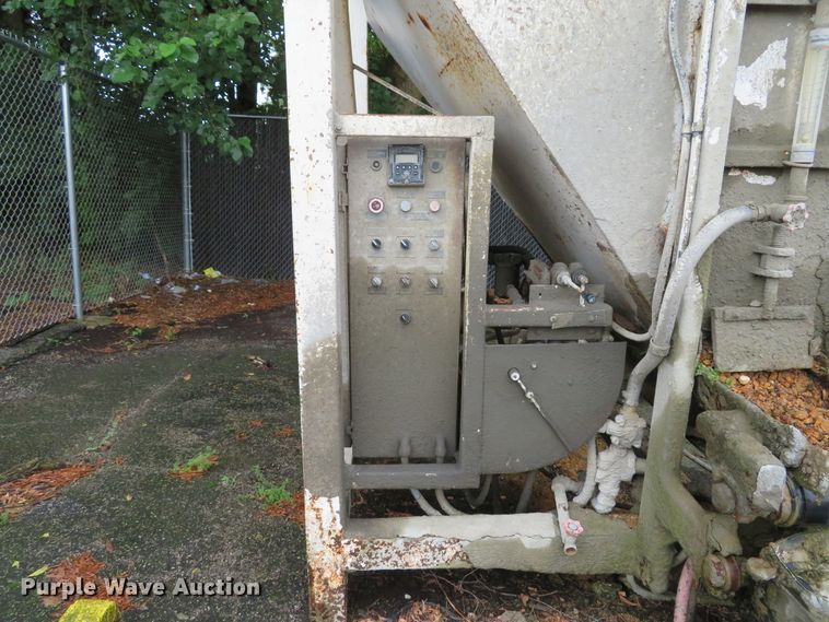 image for item DH1518 Trailer Haul concrete hopper