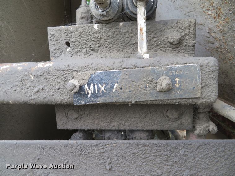 image for item DH1518 Trailer Haul concrete hopper