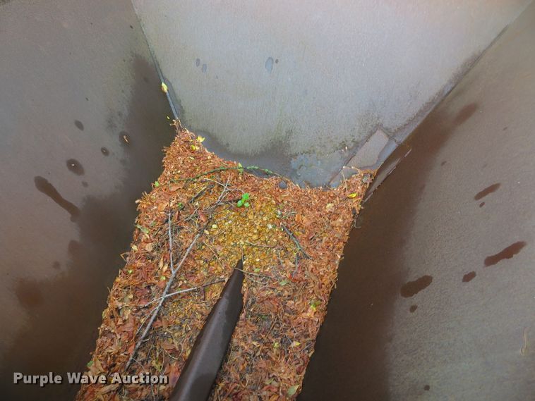 image for item DH1518 Trailer Haul concrete hopper