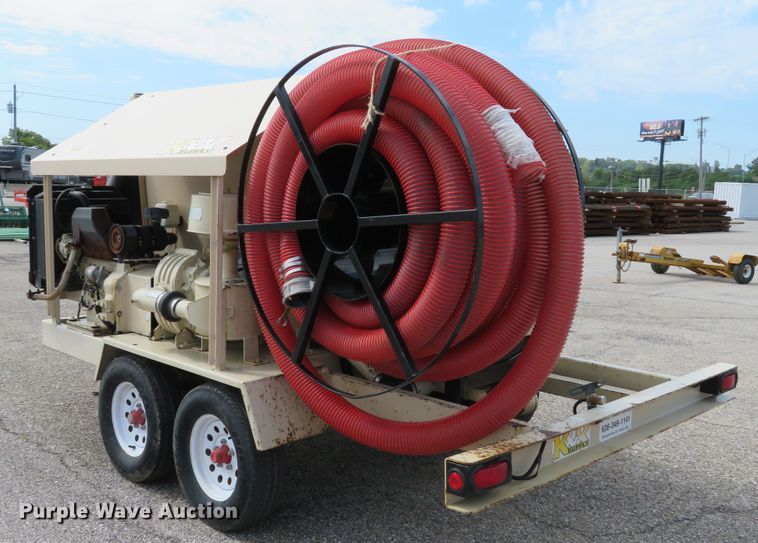 image for item DH1550 2009 Finn BB302-16 bark blower