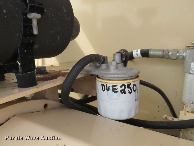 image for item DH1550 2009 Finn BB302-16 bark blower