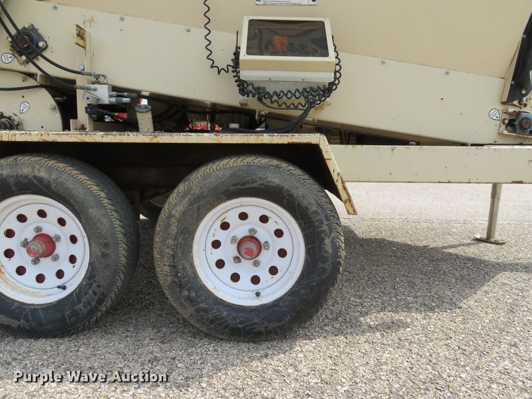 image for item DH1550 2009 Finn BB302-16 bark blower