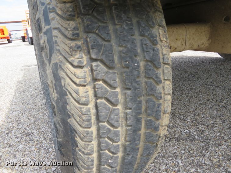 image for item DH1550 2009 Finn BB302-16 bark blower