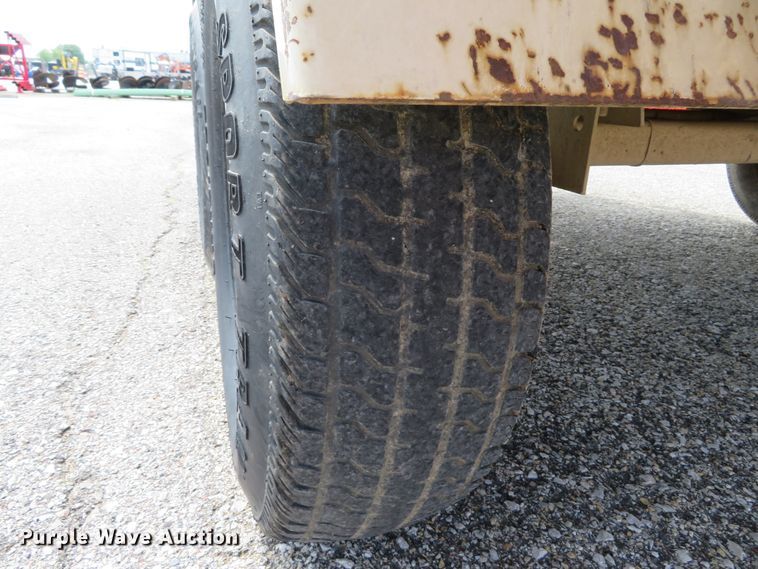 image for item DH1550 2009 Finn BB302-16 bark blower