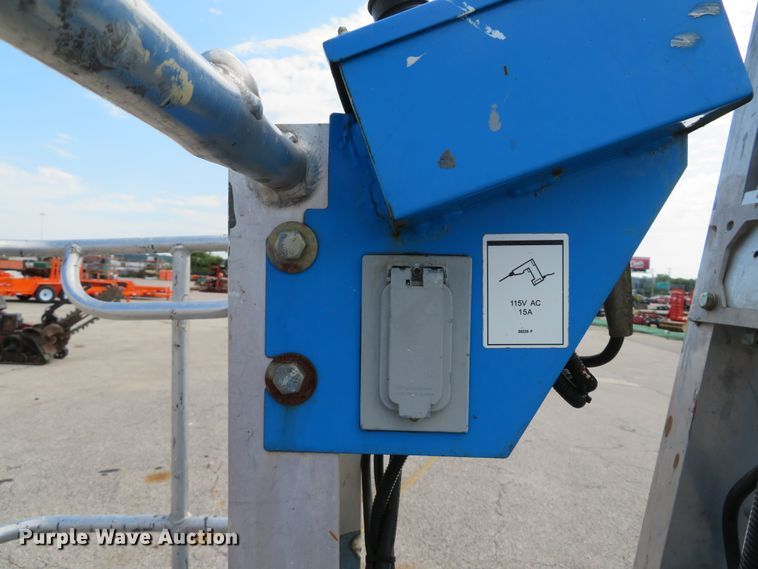 image for item DH1552 2011 Genie TZ-50 boom lift