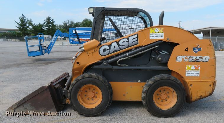 image for item DH1553 2012 Case SV250 skid steer