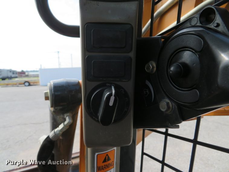 image for item DH1553 2012 Case SV250 skid steer